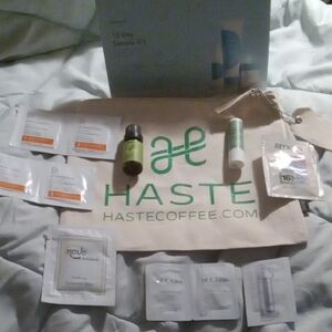 Haste Coffee CosmeticBag With Beauty Sample Kit NEW Riversol,Dennis Gross,Redken